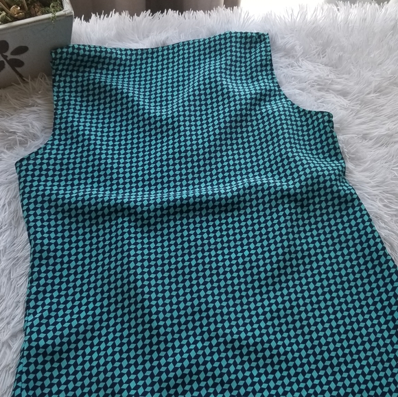 Michael Kors sleeveless shirt - Picture 4 of 4